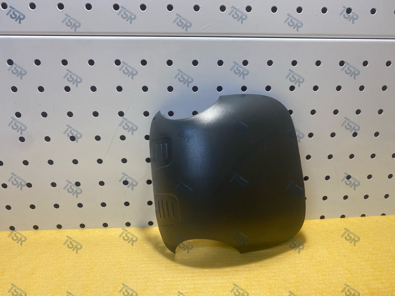 Крышка зеркала