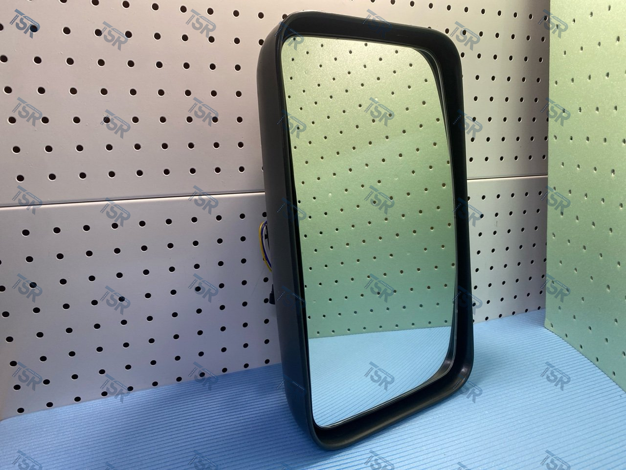 Зеркало основное