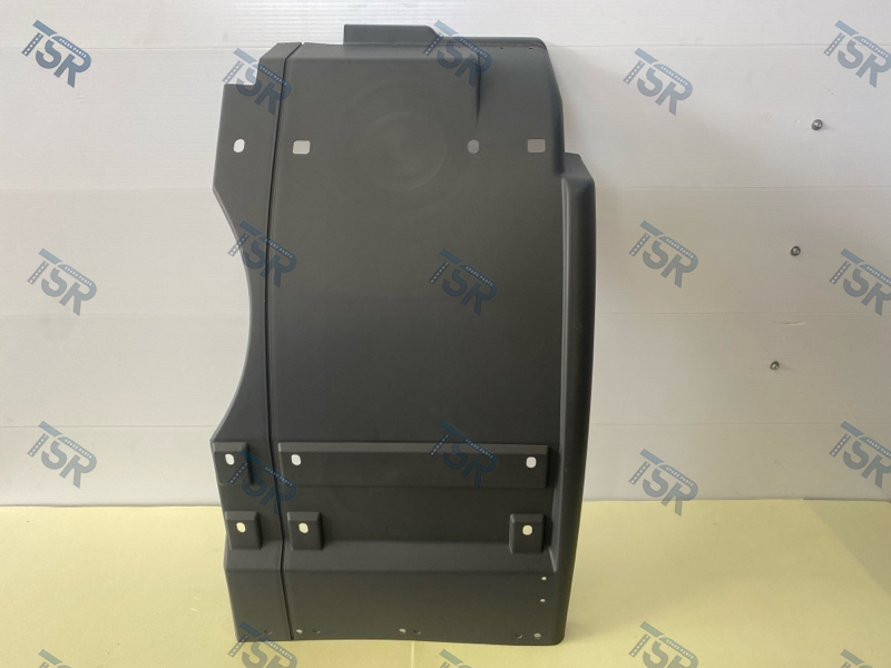 Крыло переднее правое