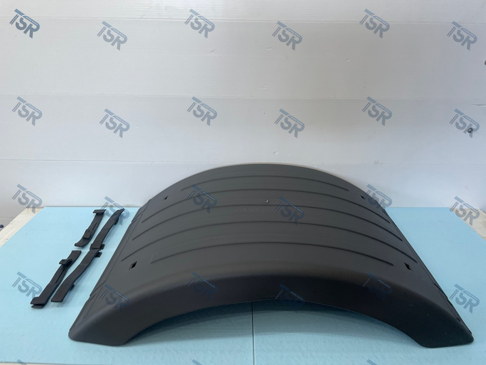 Крыло заднего колеса верхняя часть с крепежом