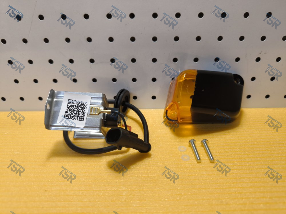 Фонарь боковой левый