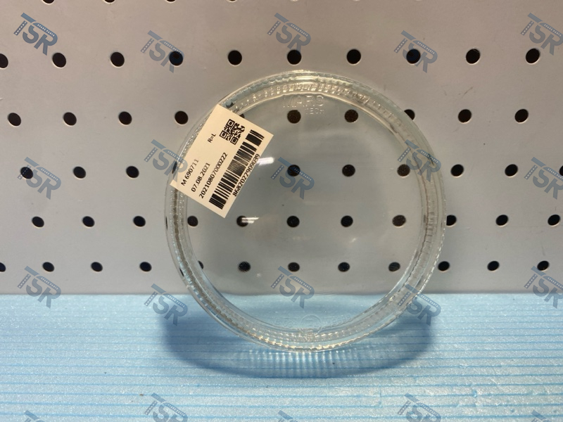 Стекло противотуманной фары