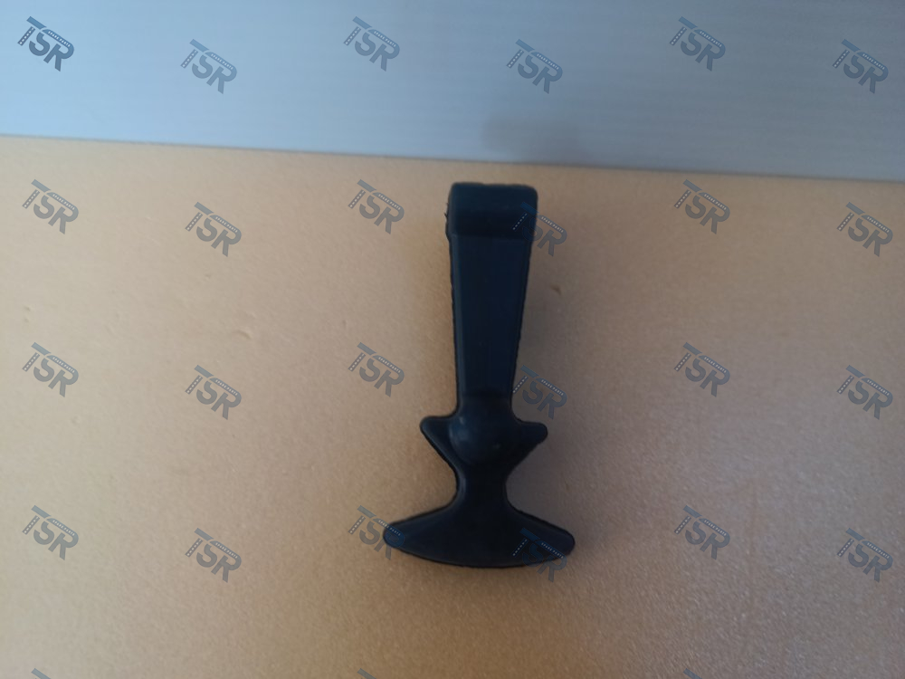 Крепление крышки АКБ