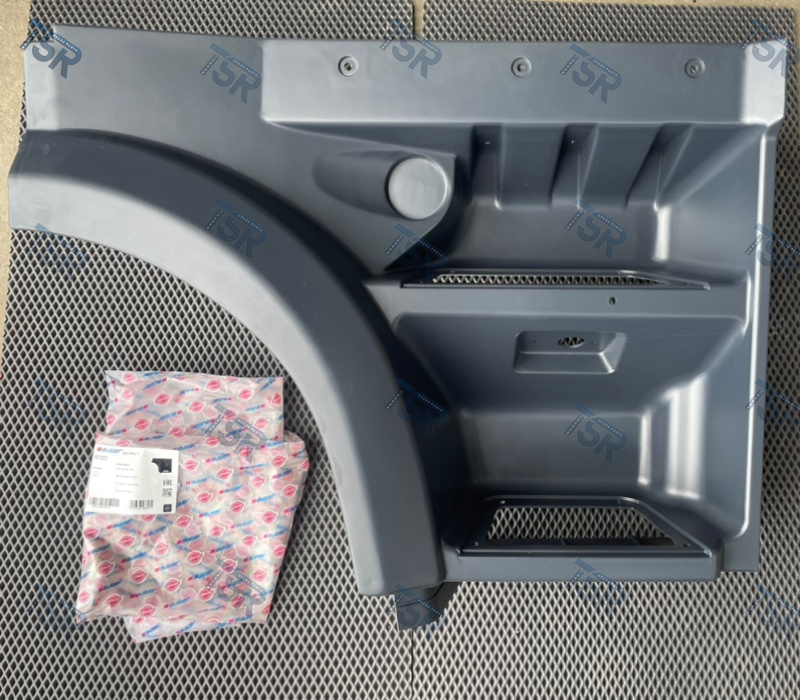 Корпус подножки правый