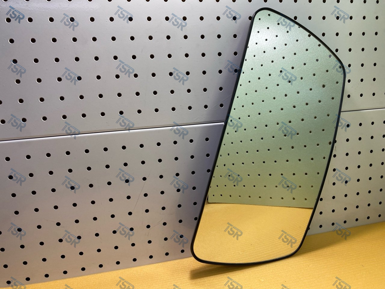 Cтекло зеркала с подогревом