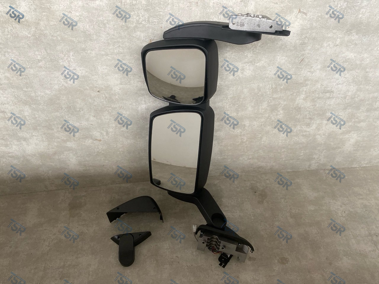 Зеркало заднего вида