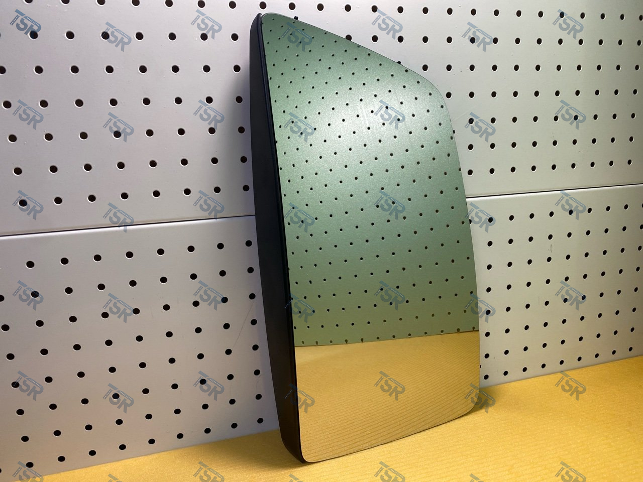 Стекло зеркала правого с обогревом