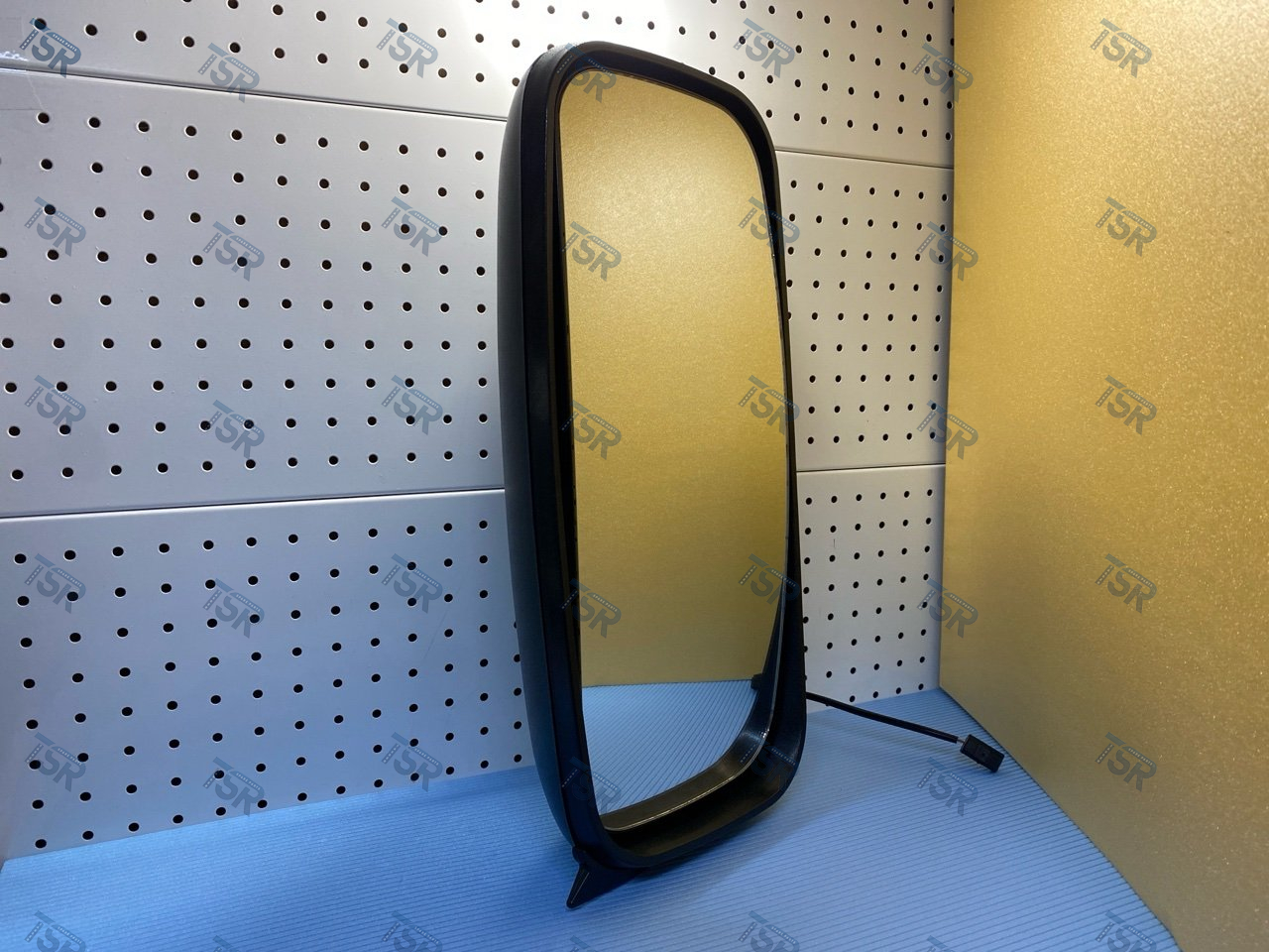 Зеркало заднего вида