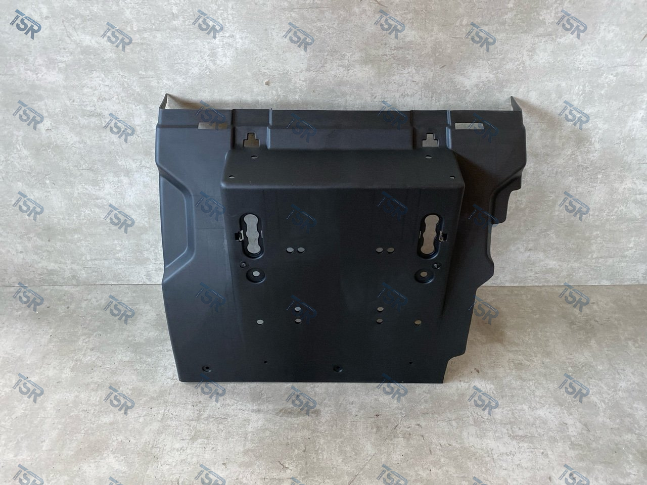 Крыло заднее передняя часть