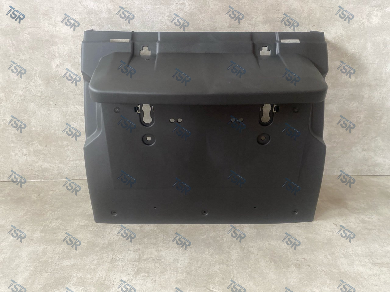 Крыло заднее задняя часть