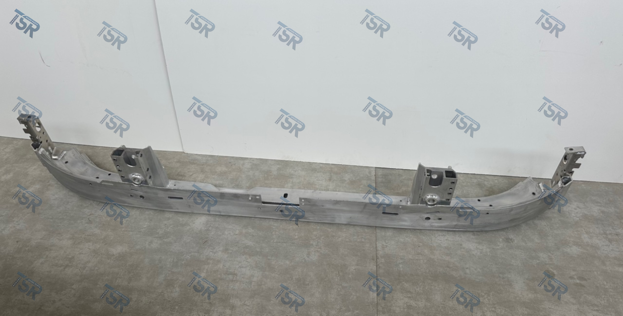 Усилитель бампера