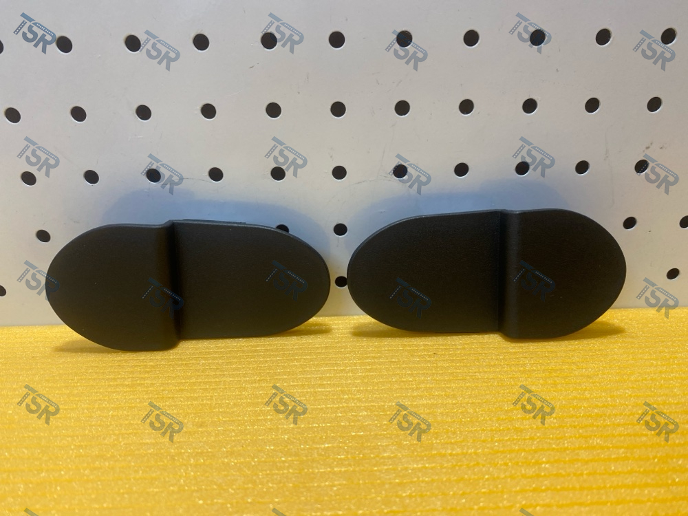 Заглушка заднего крыла (комплект 2 штуки)