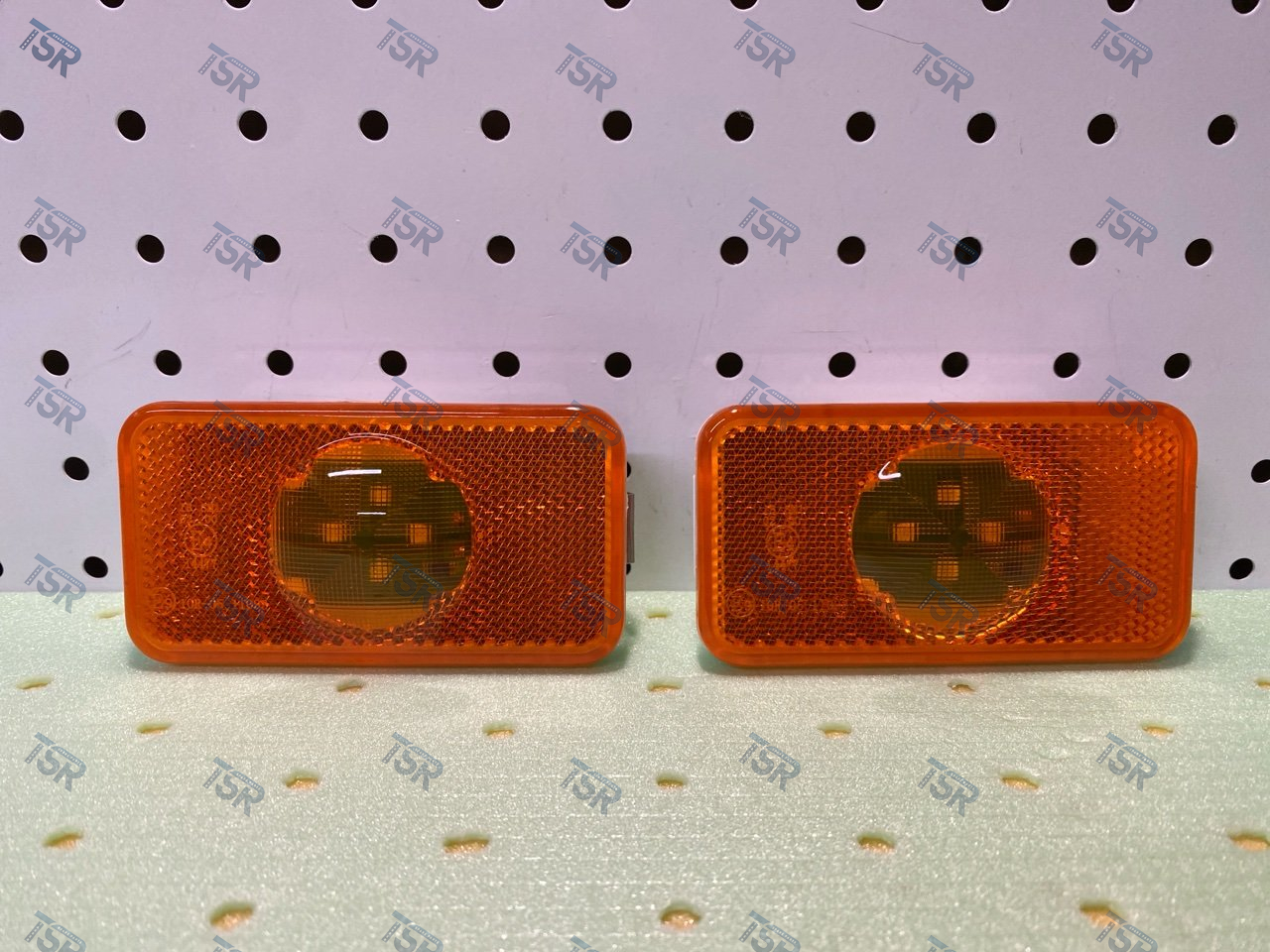 Фонарь габаритный боковой (комплект 2 штуки)