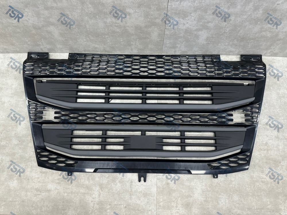 Решетка радиатора в сборе (комплект)