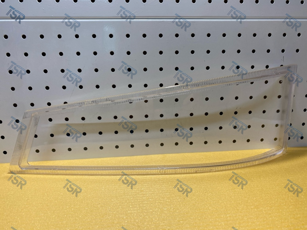 Стекло противотуманной фары левое