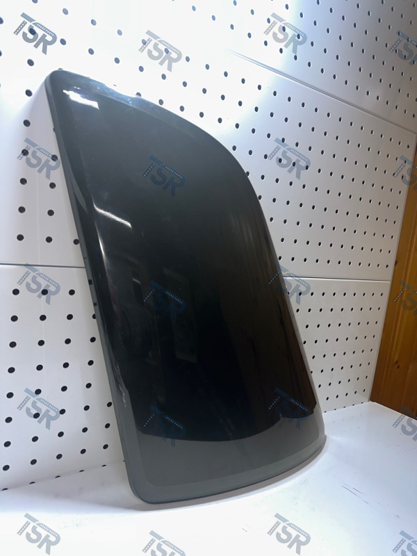 Дефлектор капота