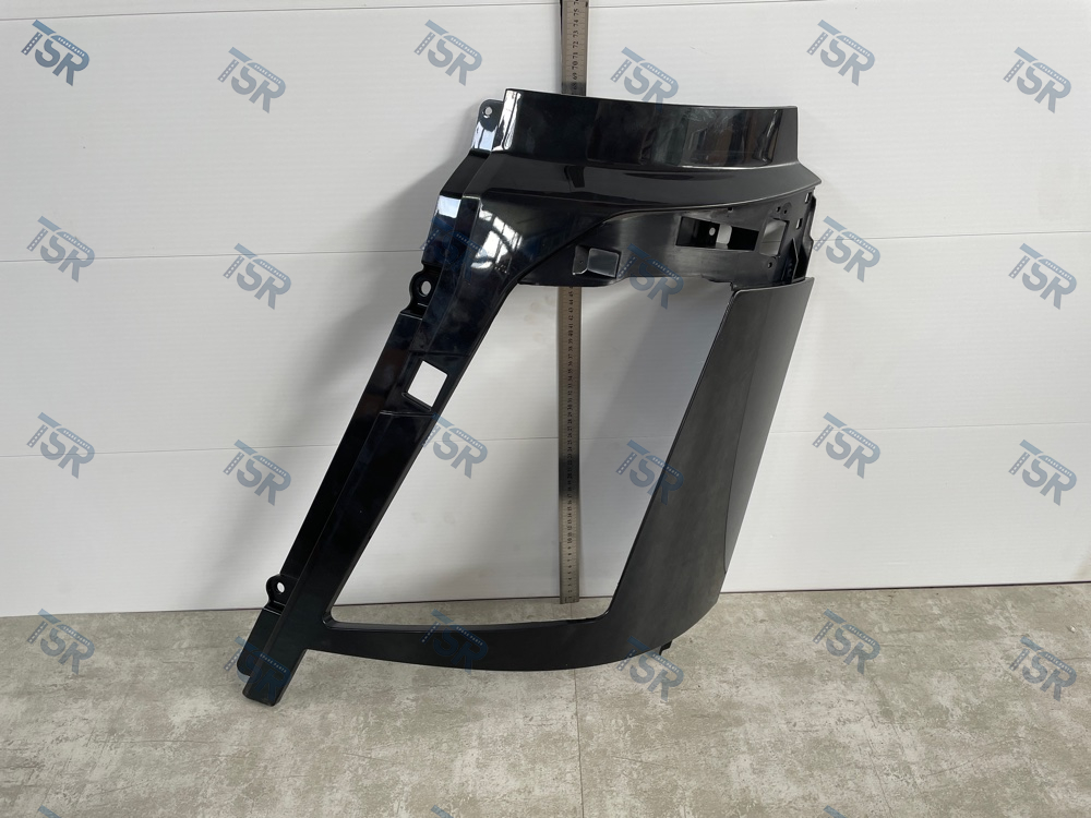 Рамка фары левая