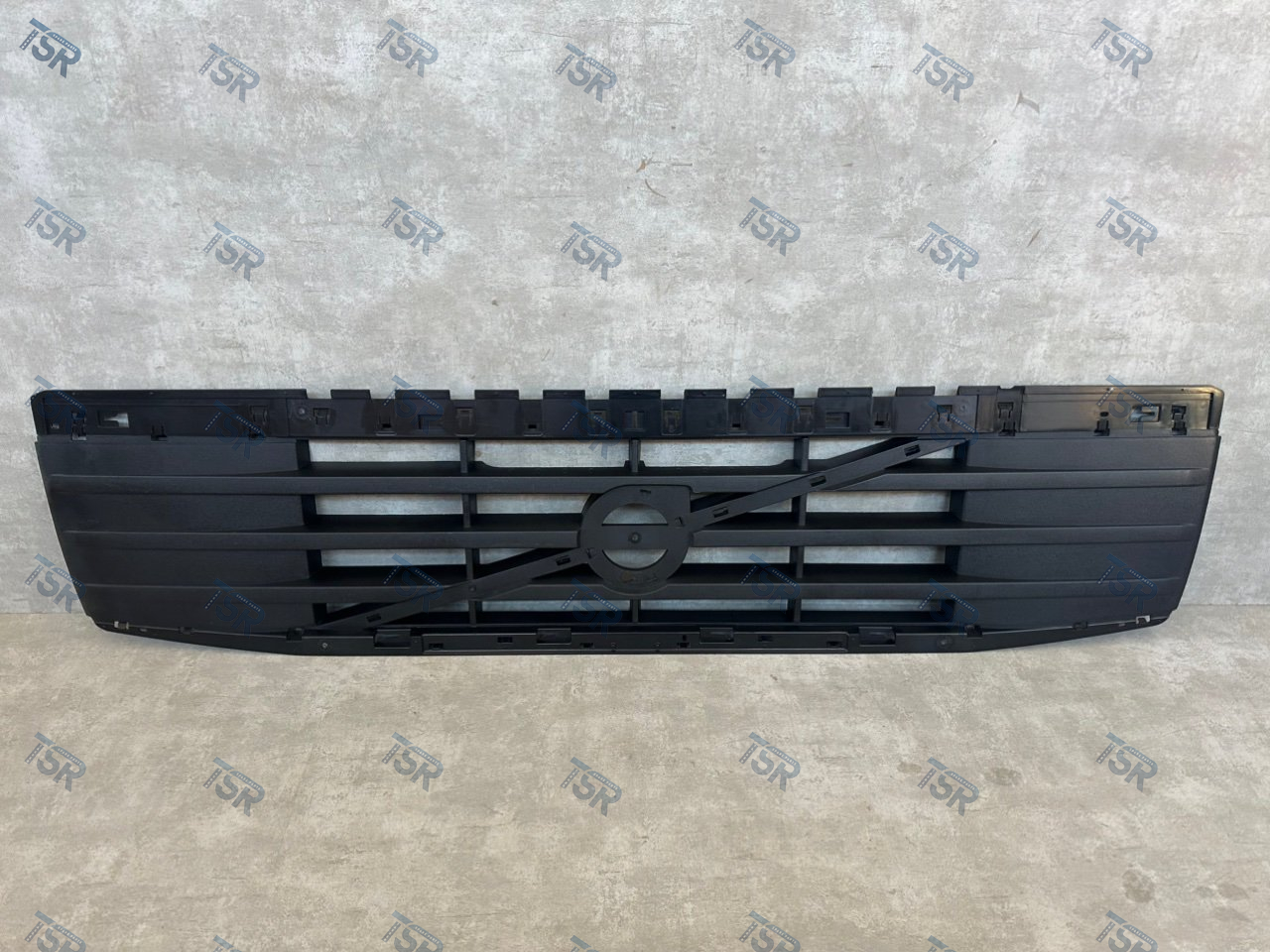 Решетка в капот