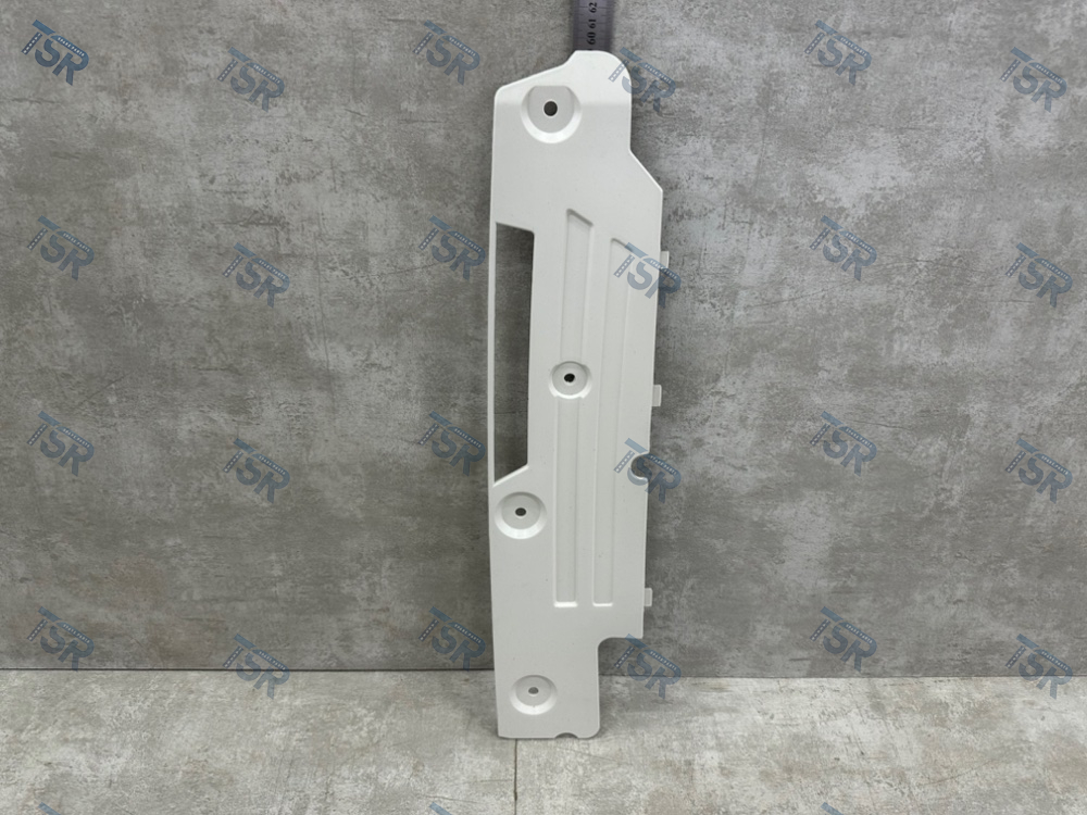 Планка под фару