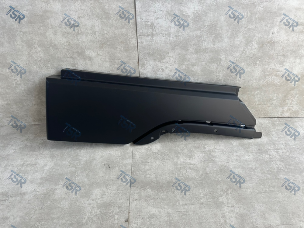 Накладка крыла правого