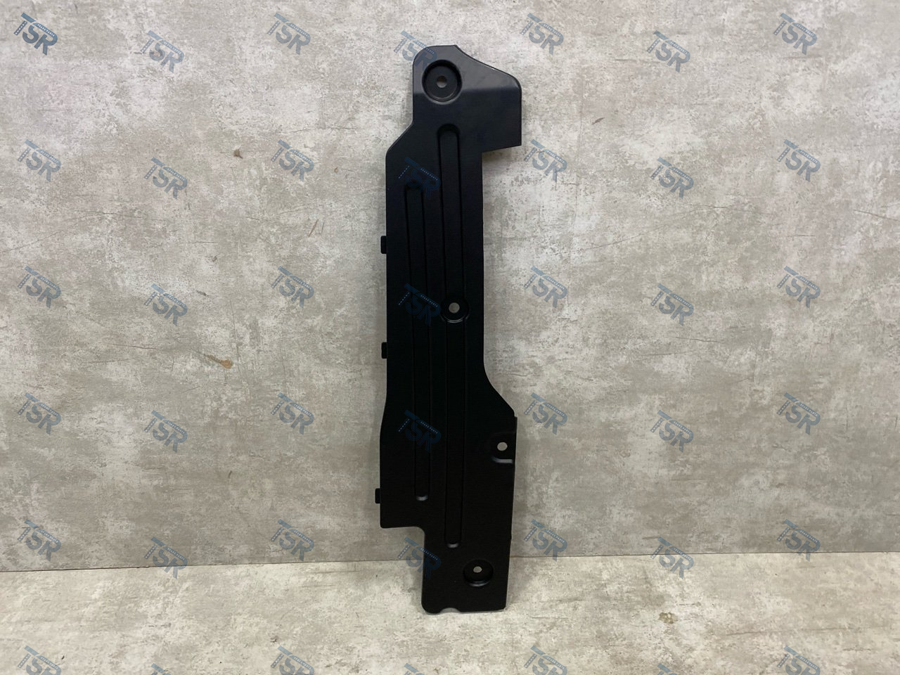 Облицовка фары правая