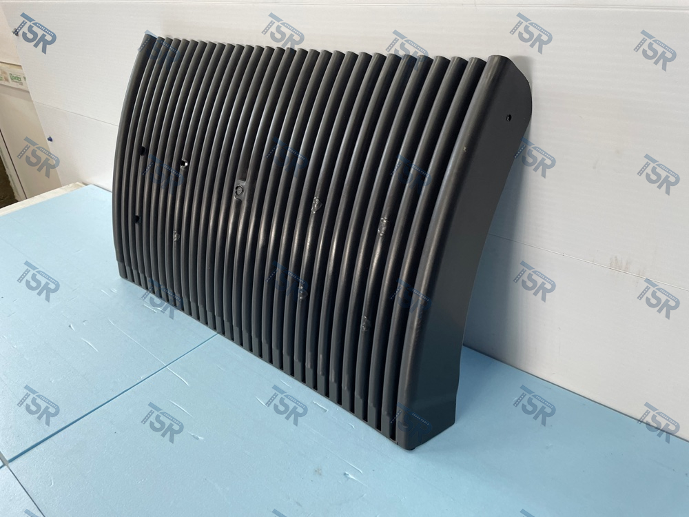 Крыло заднее правое-левое (рефленое) задняя часть