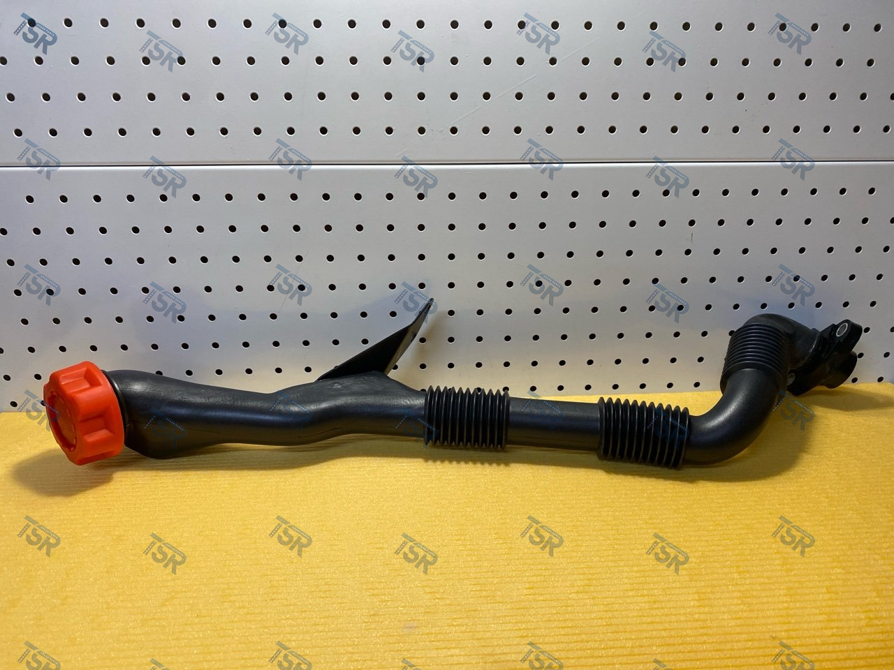 Маслоналивная горловина