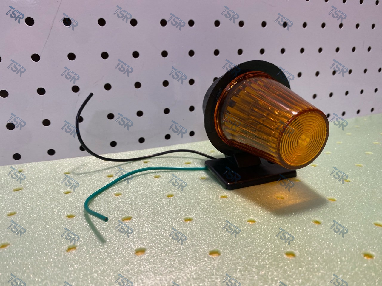 Фонарь габаритный оранжевый