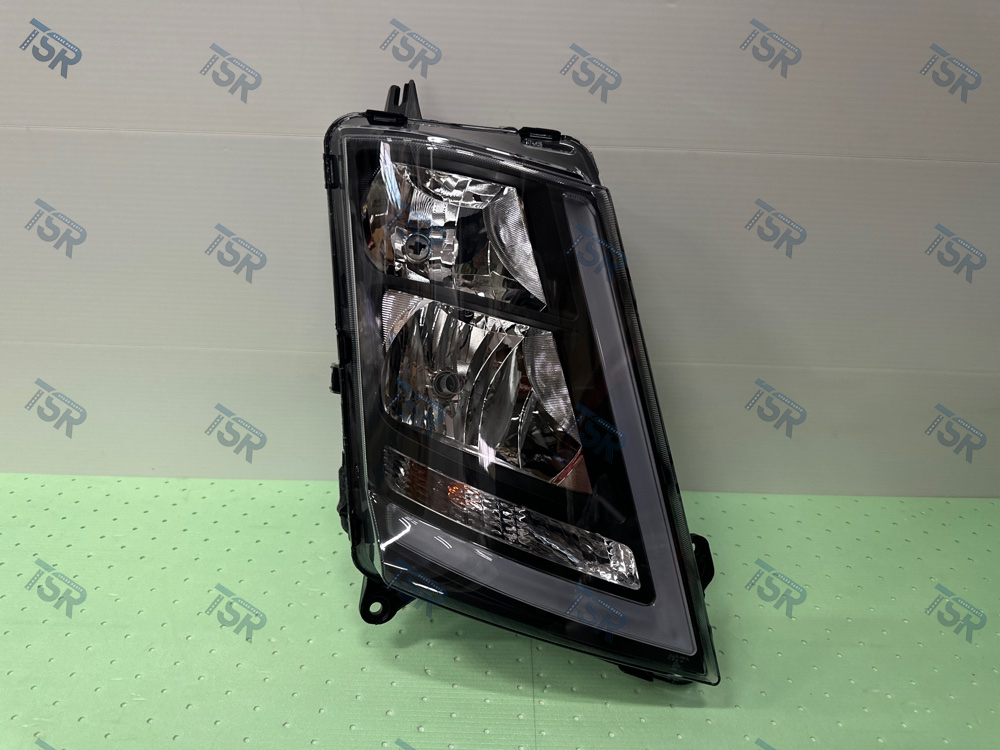 Фара галогеновая