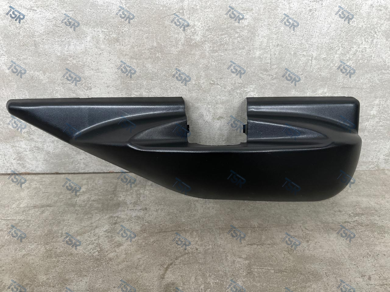 Крышка кронштейна зеркала правая