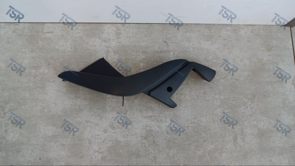 Дефлектор кабины левый