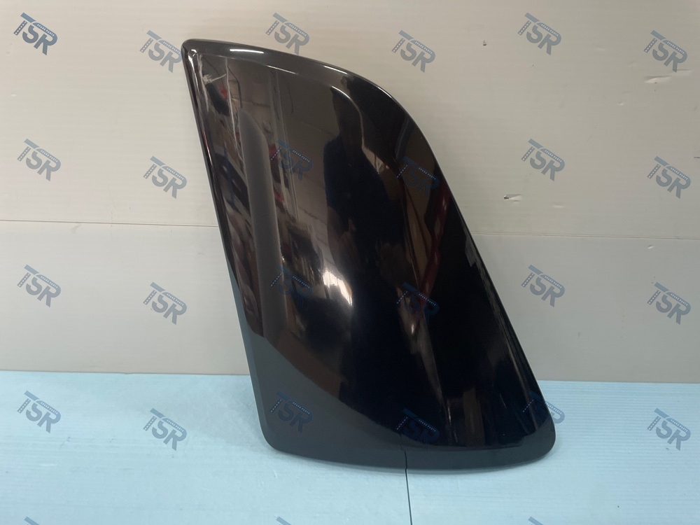 Дефлектор капота правый