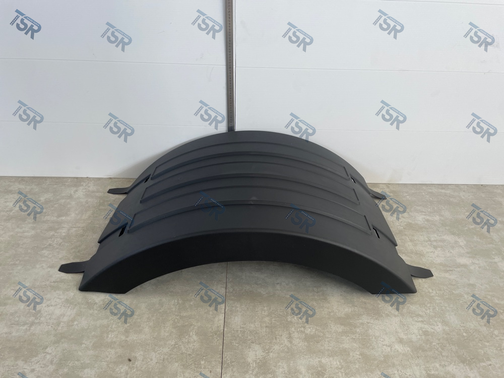 Верхняя часть заднего крыла