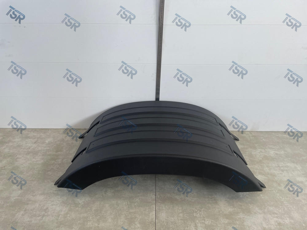 Верхняя часть заднего крыла