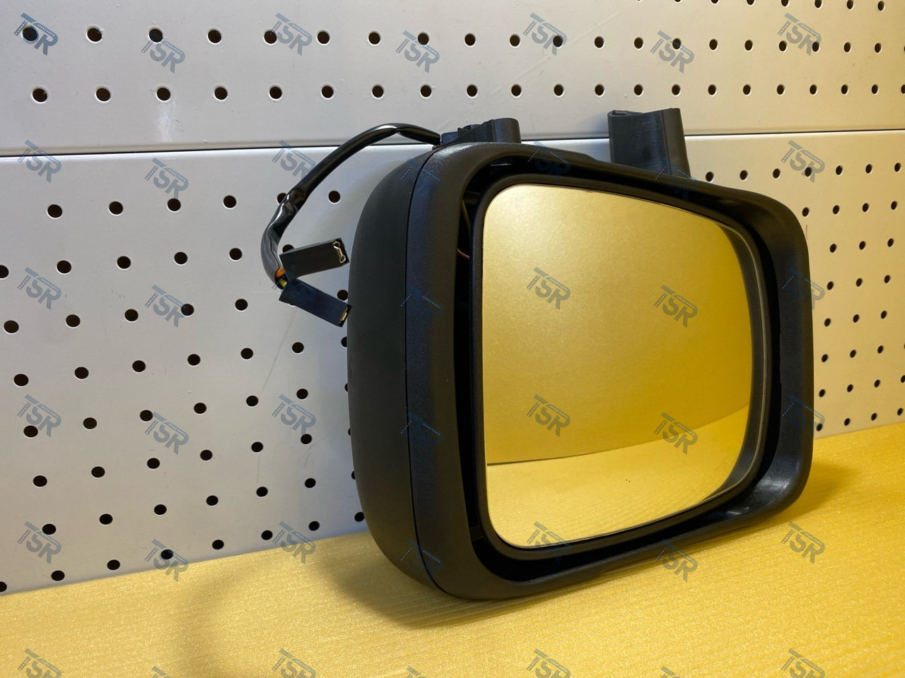 Зеркало дополнительное