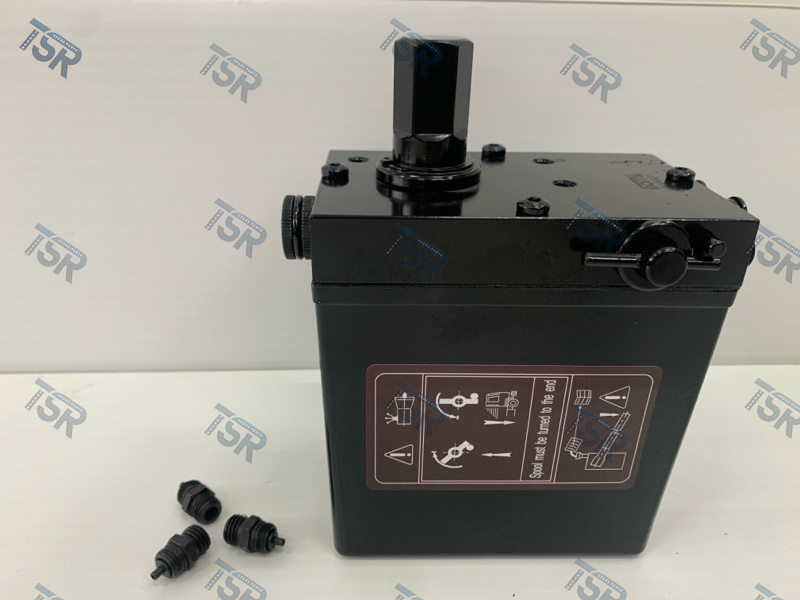 Насос подъема кабины