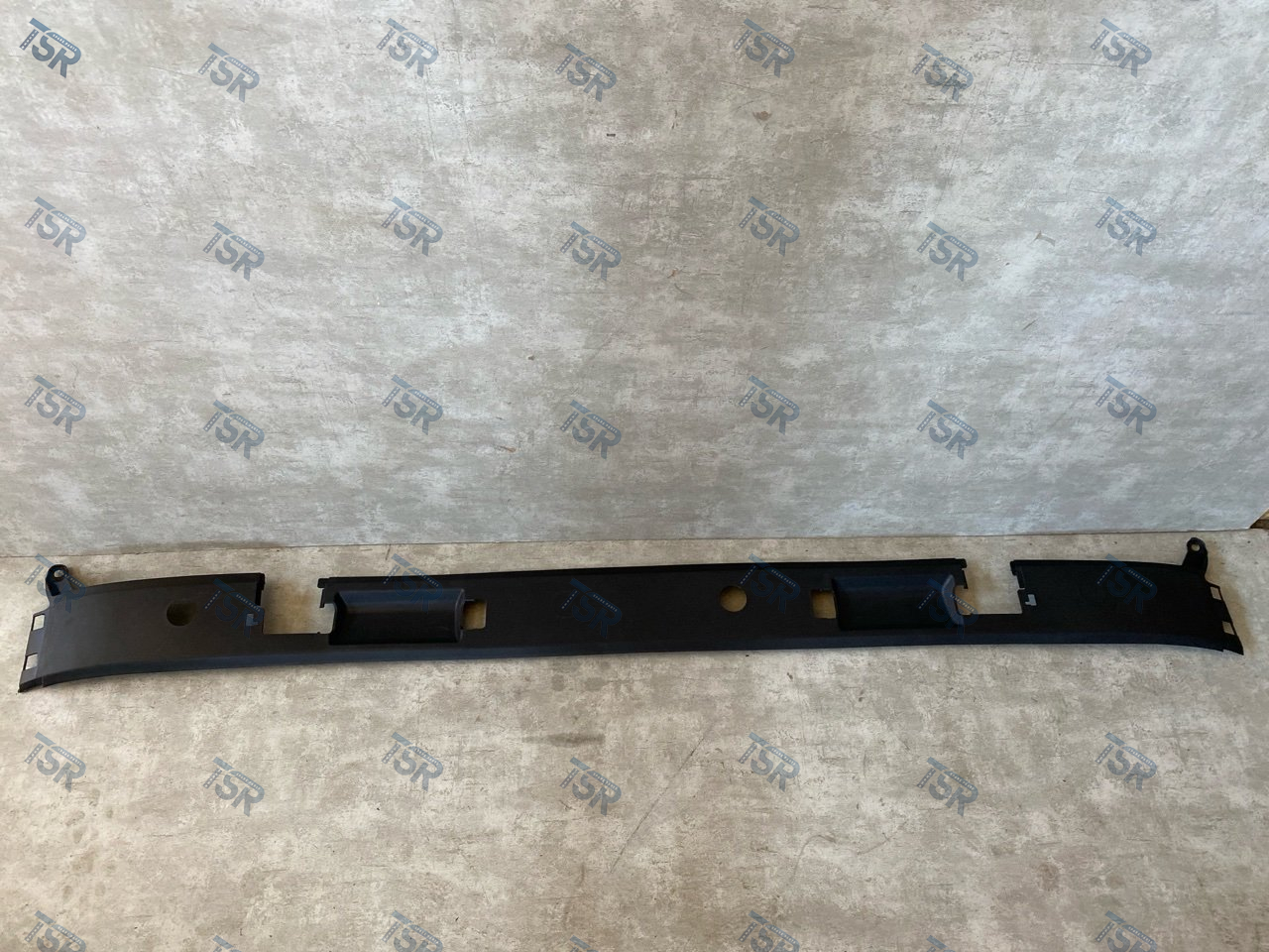 Панель стеклоочистителей