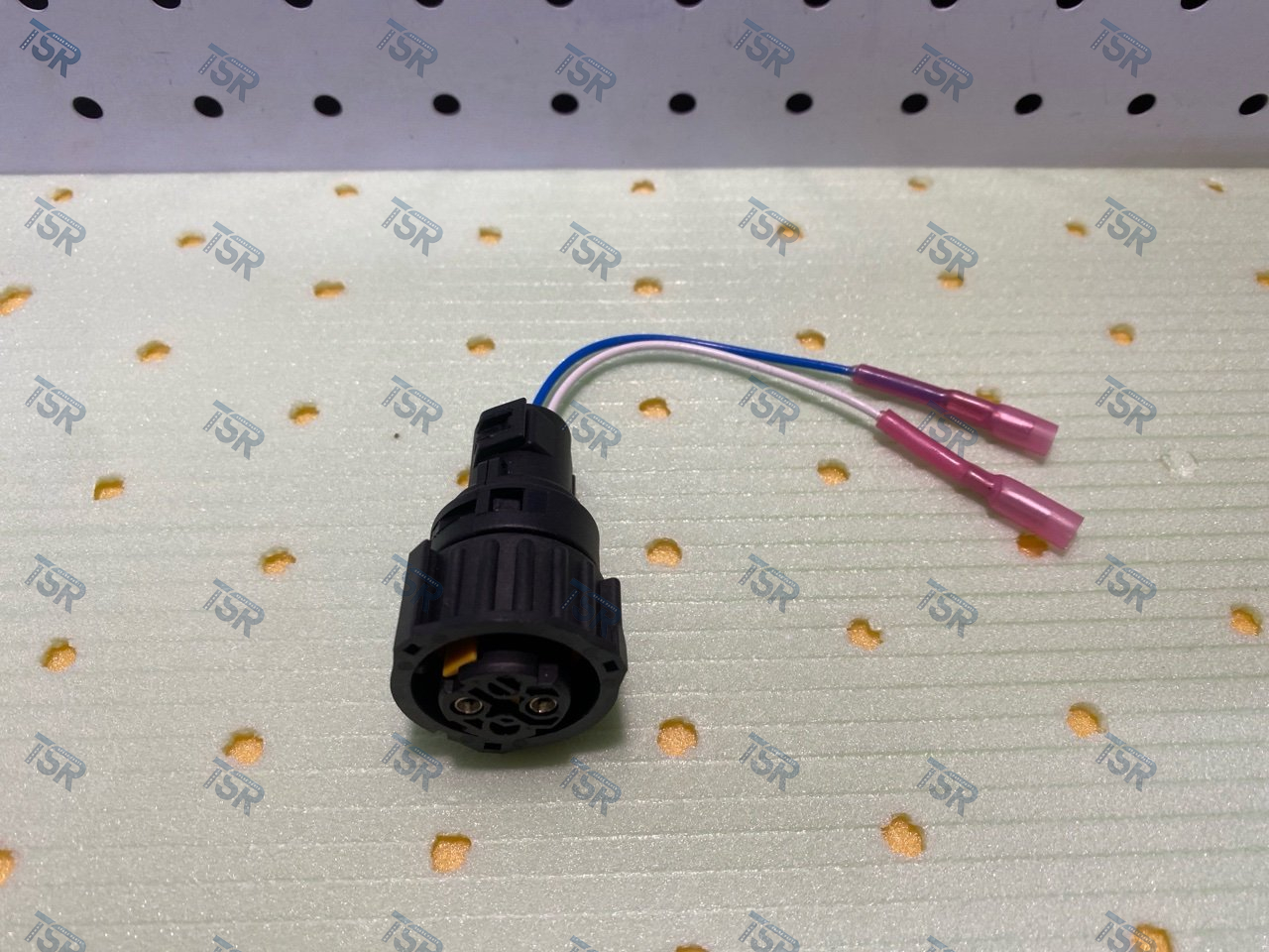 Разъем датчика блокировки дифференциала 2-х контактный