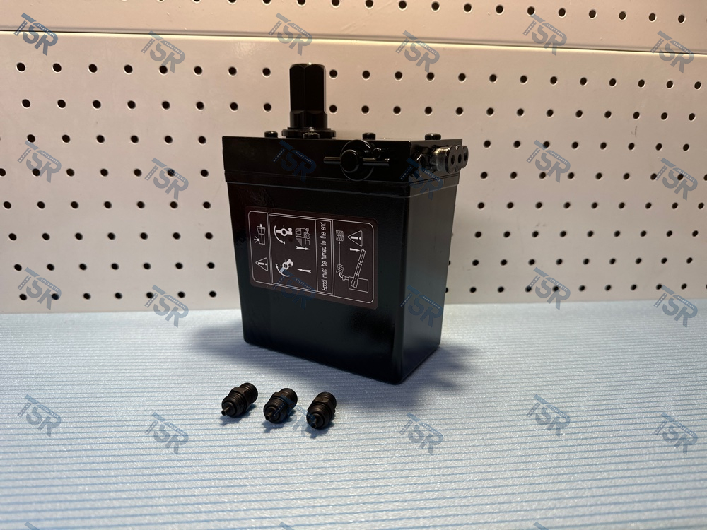 Насос подъема кабины