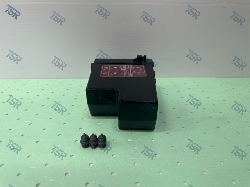 Насос подъема кабины