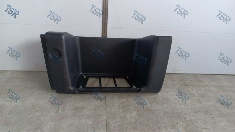 Подножка нижняя левая