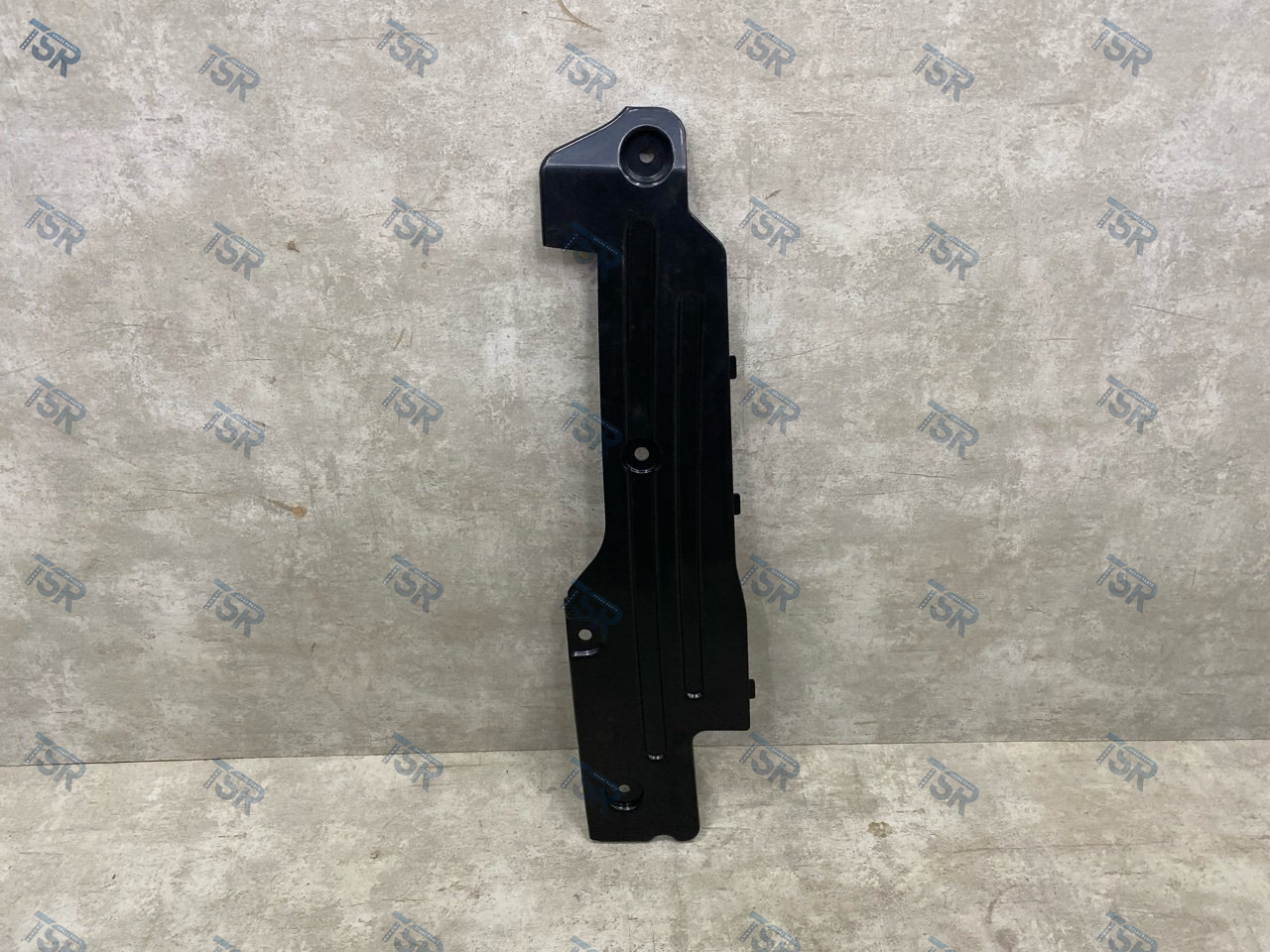 Задняя крышка облицовки фары