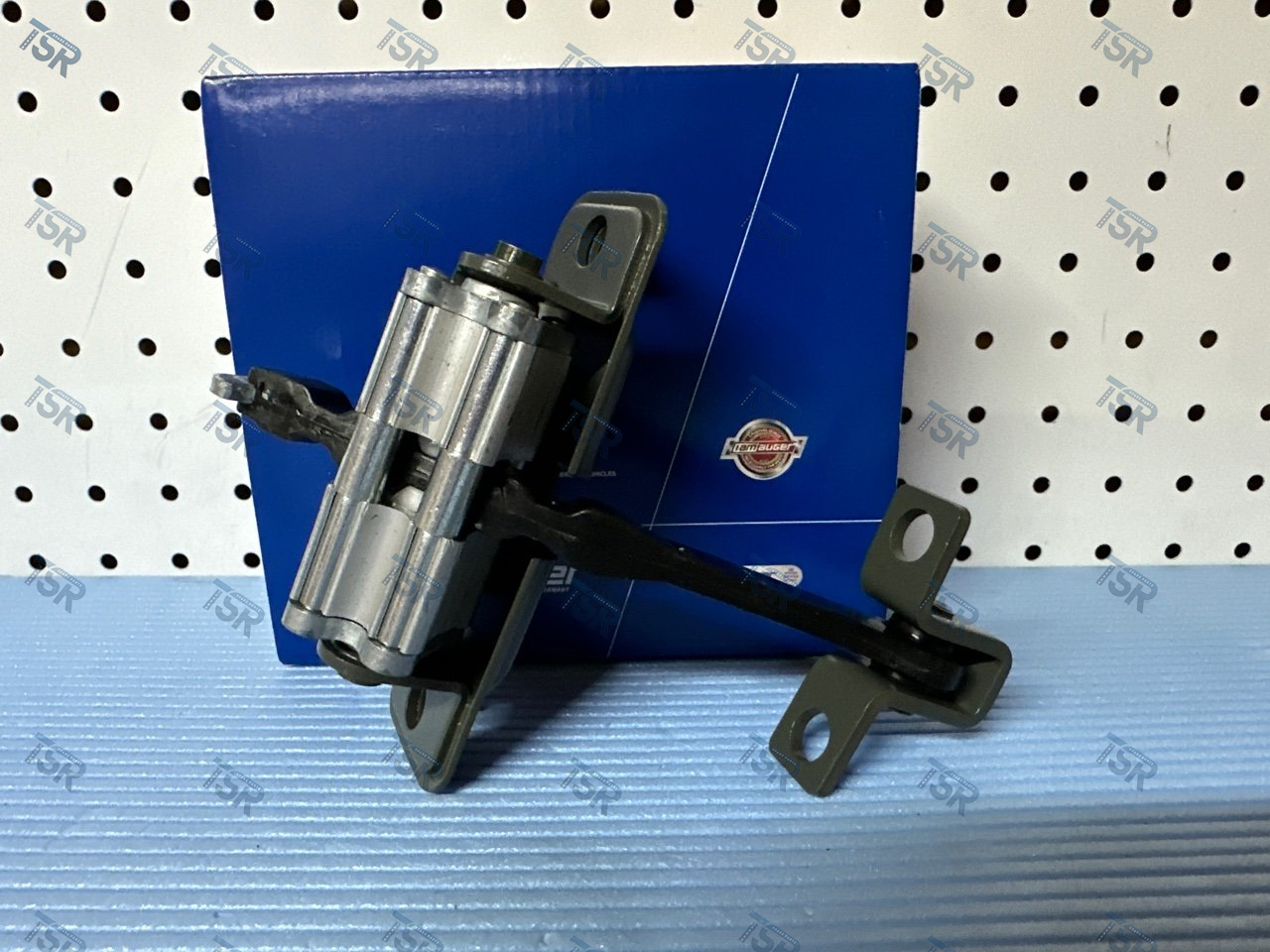 Ограничитель двери