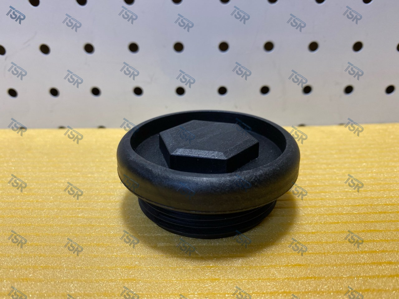 Заглушка кронштейна кабины