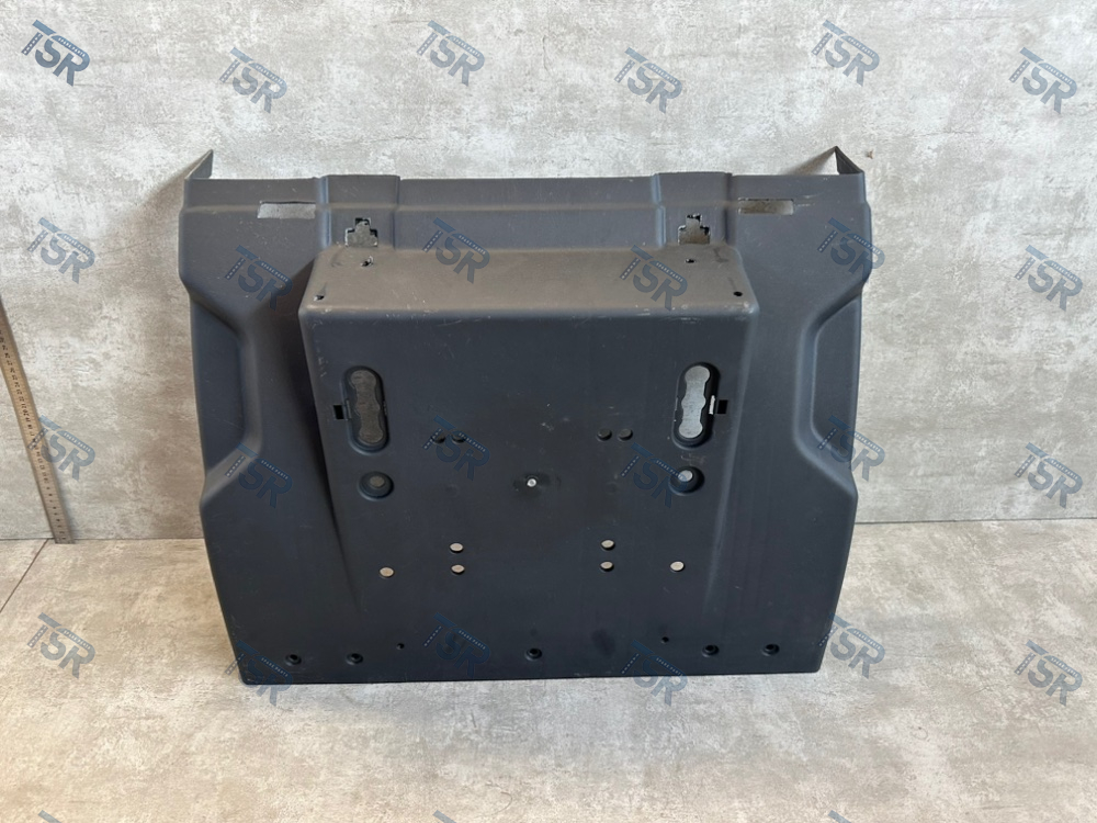 Крыло заднее передняя часть