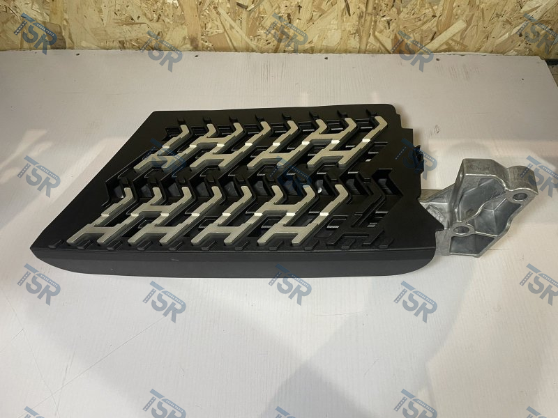 Ступенька подножки