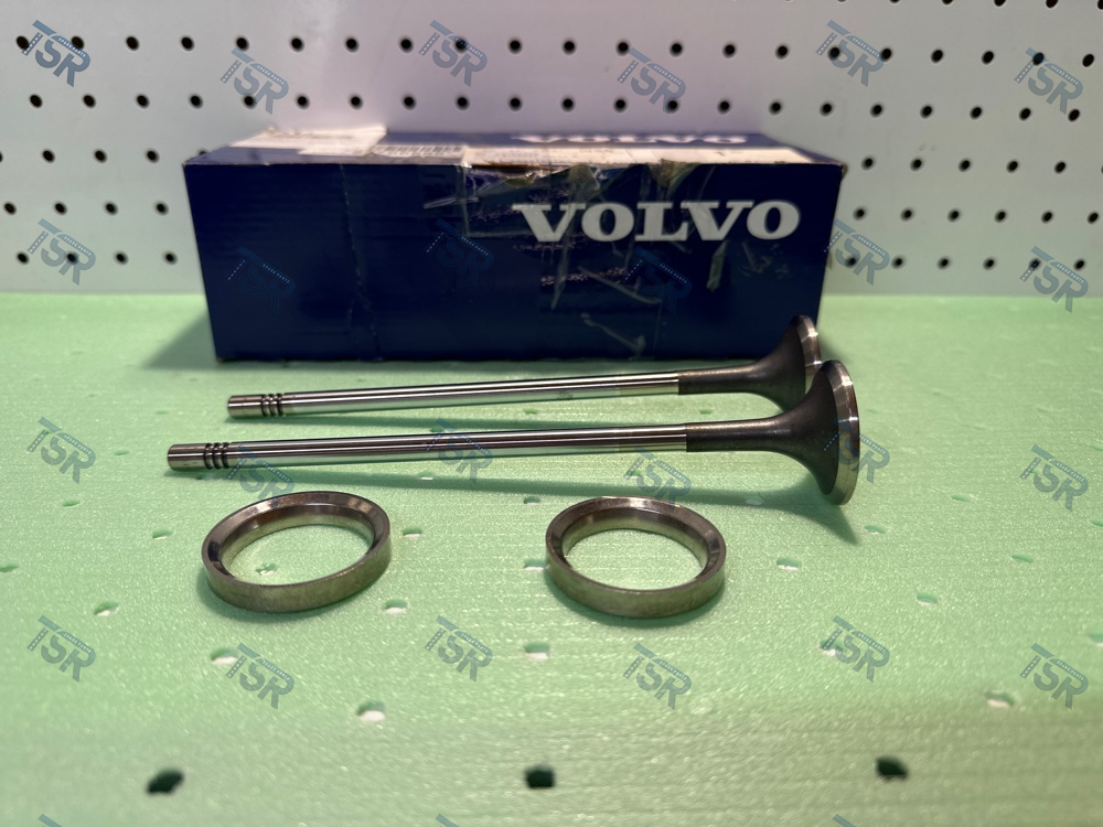 Комплект выпускных клапанов и сёдел