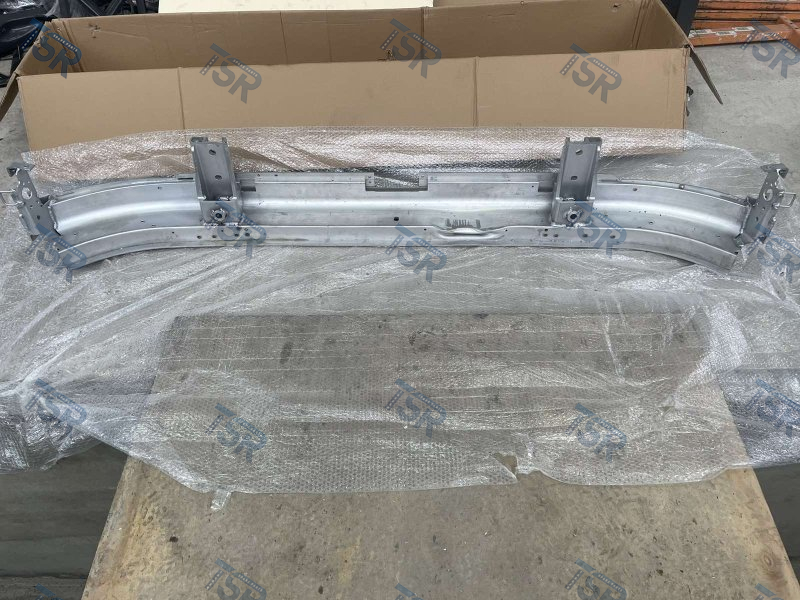 Усилитель бампера