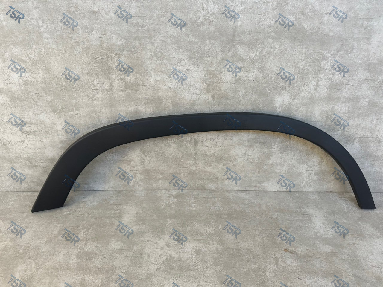 Молдинг крыла