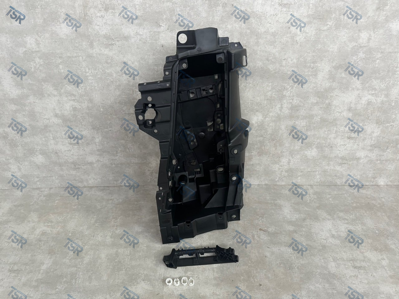 Корпус фары левый